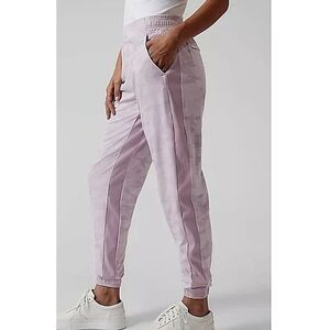 Athleta Brooklyn lined Camo Jogger